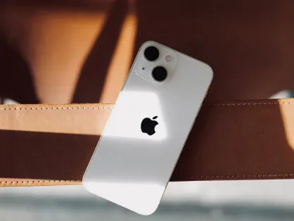 كازينو أول إن تطبيق الهاتف المحمول